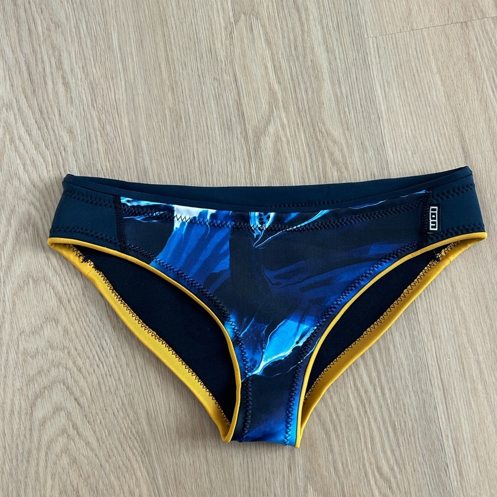 ION Surf Neoprene Bikini Bottom M